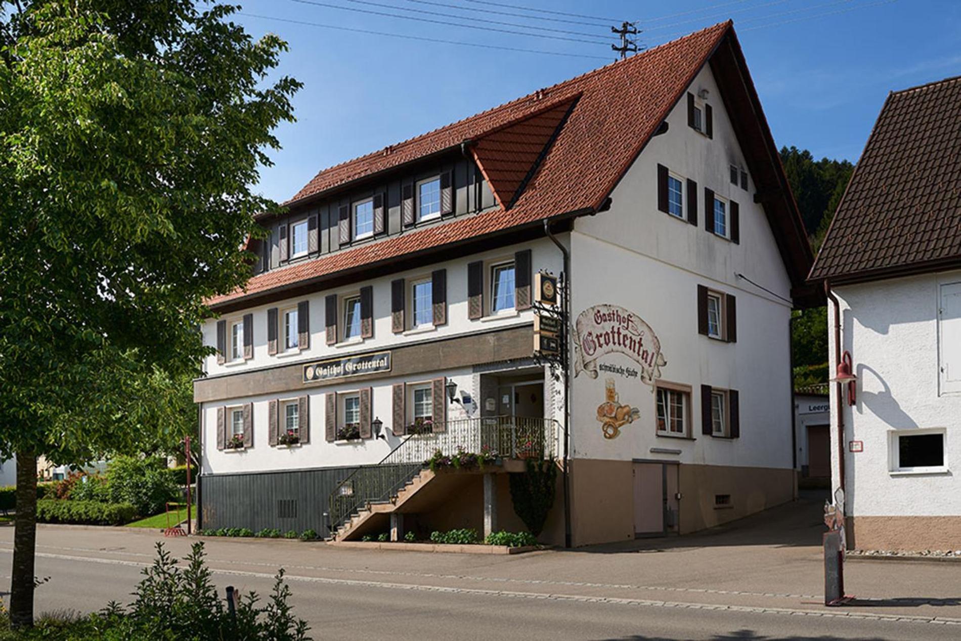 Hotel Garni Grottental Messstetten Exterior photo