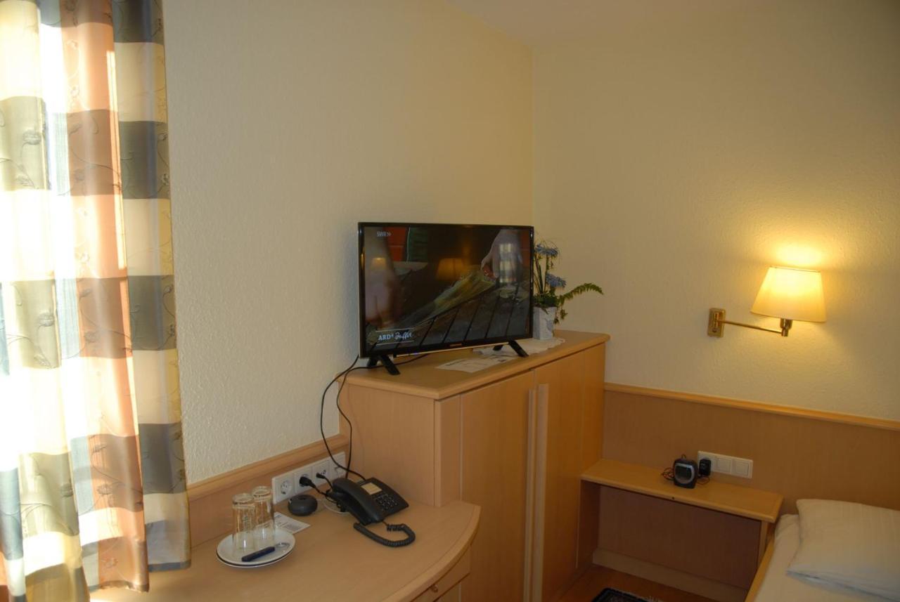 Hotel Garni Grottental Messstetten Exterior photo